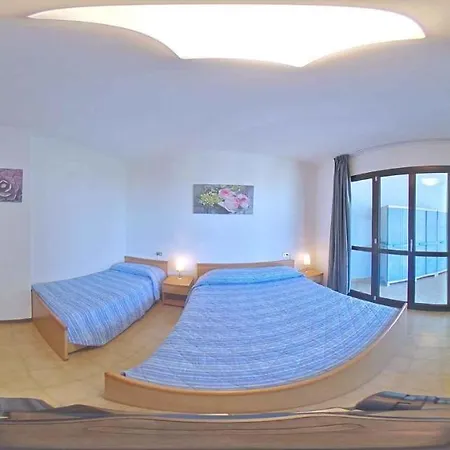 Apartment In Lignano Sabbiadoro 42773